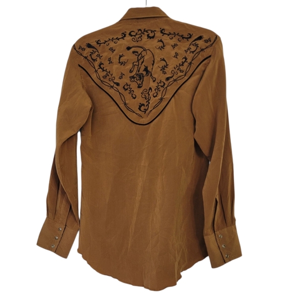 Vintage Wrangler Camel Western Embroidered Shirt Pearl Snap Bull Cowboy Western - Picture 1 of 10